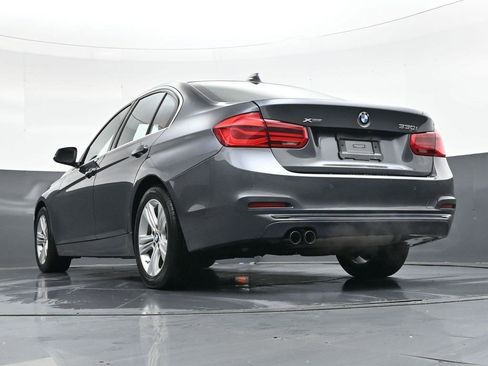 Used 2018 BMW 330i xDrive Sedan w/ Convenience Package image 33