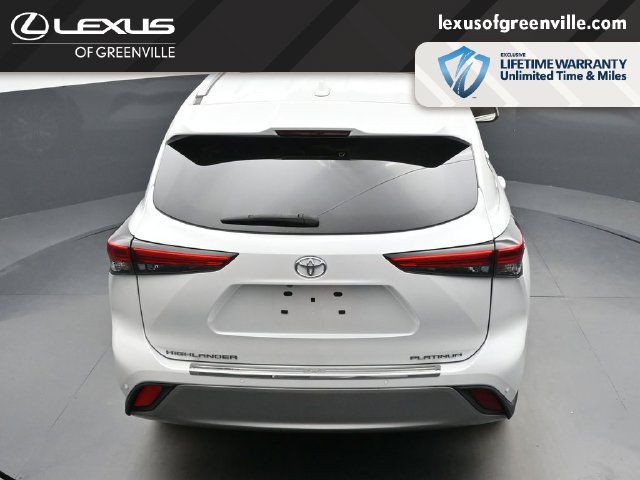 Used 2022 Toyota Highlander Platinum FWD image 27