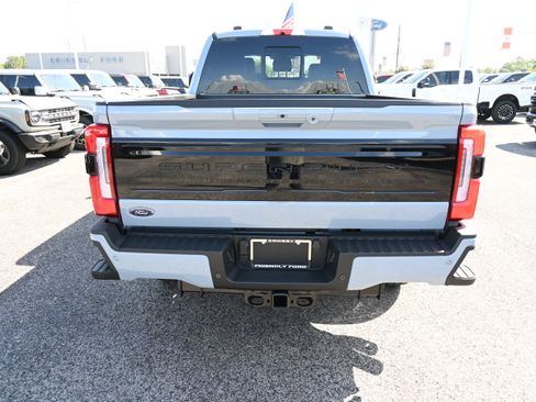 New 2026 Ford F250 Platinum AWD/4WD image 4