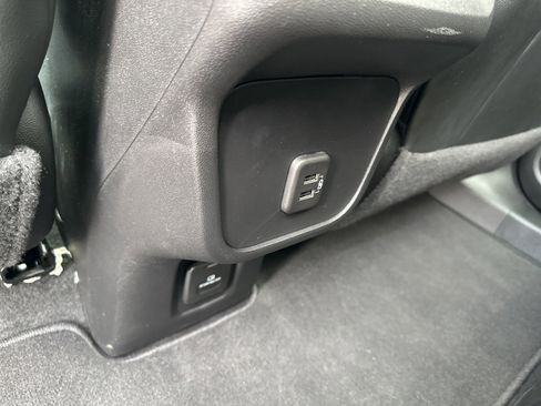 Used 2023 Chevrolet Equinox RS w/ RS Leather Package image 16