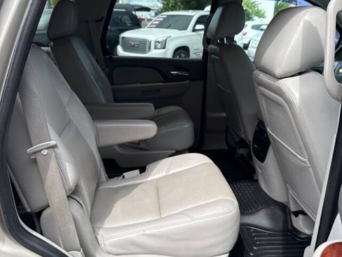 Used 2013 Chevrolet Tahoe LTZ AWD/4WD image 17