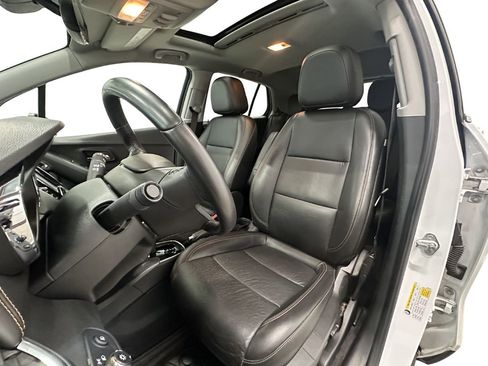 Used 2017 Chevrolet Trax Premier image 12