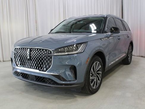 New 2026 Lincoln Aviator AWD image 33