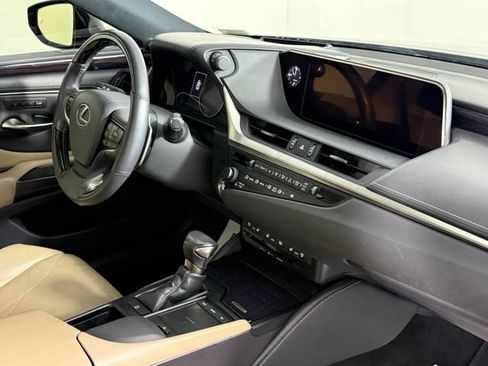 Used 2019 Lexus ES 350 w/ Accessory Package 2 FWD image 34