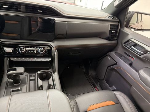 Used 2026 GMC Sierra 1500 AT4 w/ AT4 Premium Package AWD/4WD image 26