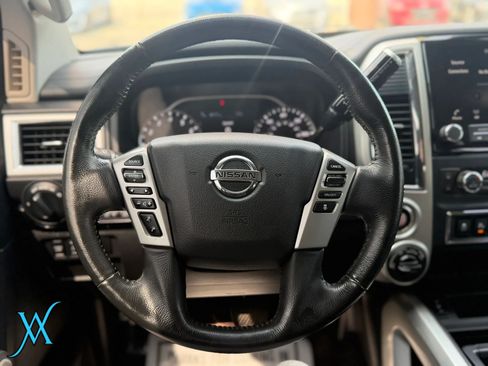 Used 2021 Nissan Titan SV w/ SV Convenience Package AWD/4WD image 30