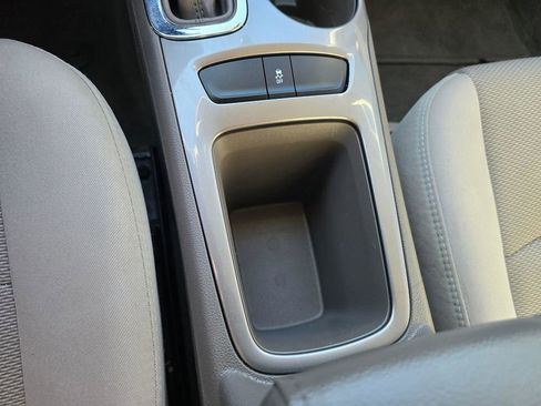 Used 2017 Chevrolet Cruze LT FWD image 25