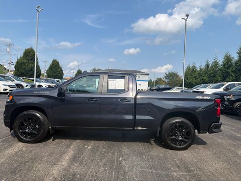 Used 2023 Chevrolet Silverado 1500 RST w/ Convenience Package II AWD/4WD image 2