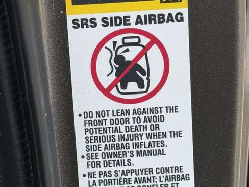 Used 2013 Toyota RAV4 Limited image 22