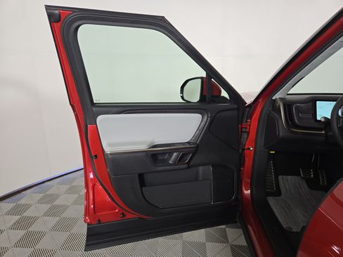 Used 2023 Rivian R1T Adventure AWD/4WD image 16