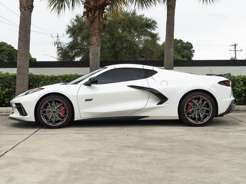 Used 2023 Chevrolet Corvette 2dr Stingray Coupe w/ Z51 Performance Package image 3