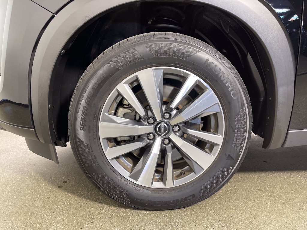 Used 2025 Nissan Pathfinder SL w/ Cargo Package FWD image 11