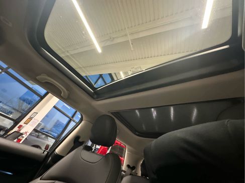 Used 2024 MINI Cooper SE image 12