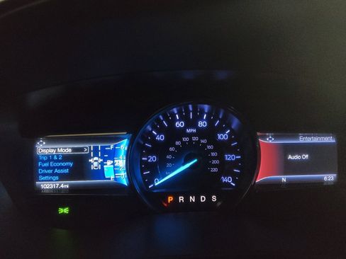 Used 2018 Ford Explorer XLT w/ Equipment Group 202A image 23