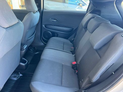 Used 2019 Honda HR-V Sport image 8