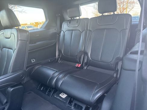 Used 2024 Jeep Grand Cherokee L Limited w/ Luxury Tech Group II image 36