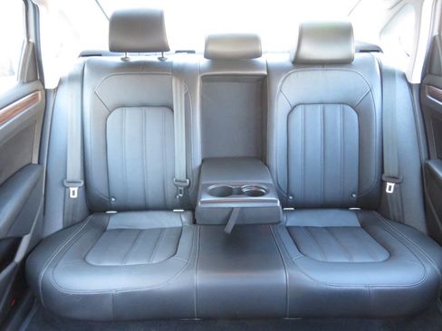 Used 2020 Volkswagen Passat 2.0T SEL image 23