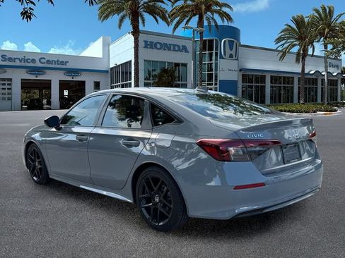 Used 2025 Honda Civic Sport image 6