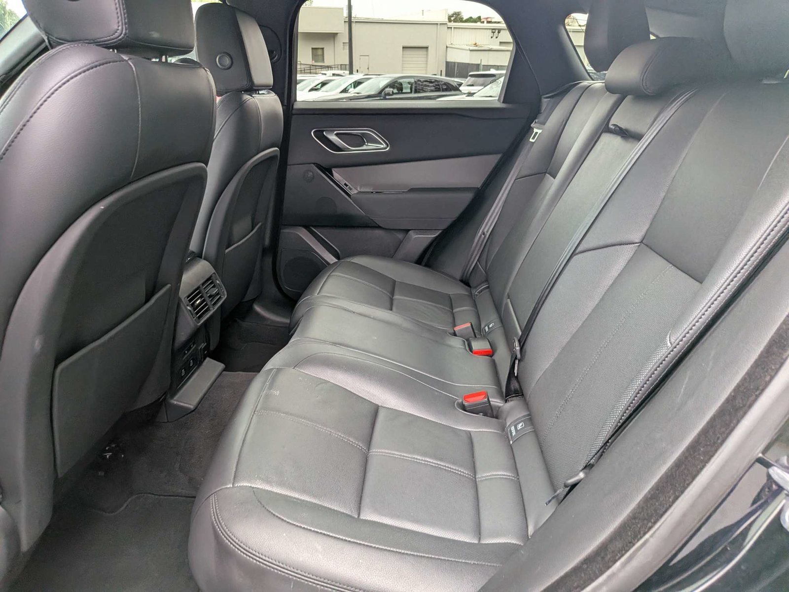 Used 2025 Land Rover Range Rover Velar Dynamic SE AWD/4WD image 13