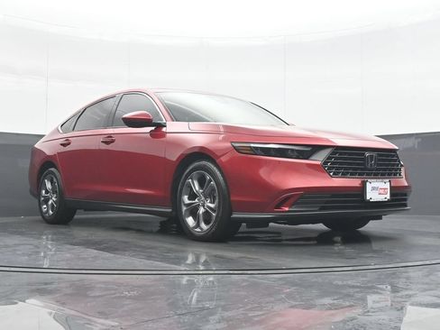 Used 2024 Honda Accord EX image 33