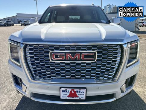 Used 2021 GMC Yukon XL Denali image 9