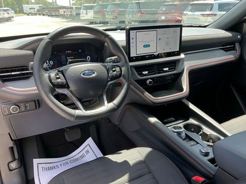 Used 2025 Ford Explorer ST-Line w/ ST-Line Street Pack AWD/4WD image 25