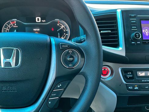 Used 2017 Honda Pilot LX image 25