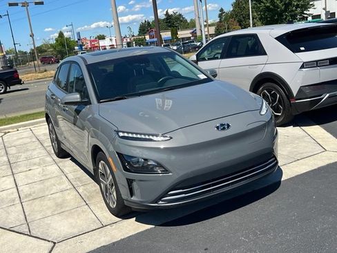 Certified 2023 Hyundai Kona SEL FWD image 7