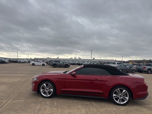 Used 2020 Ford Mustang Premium w/ Pony Package image 15