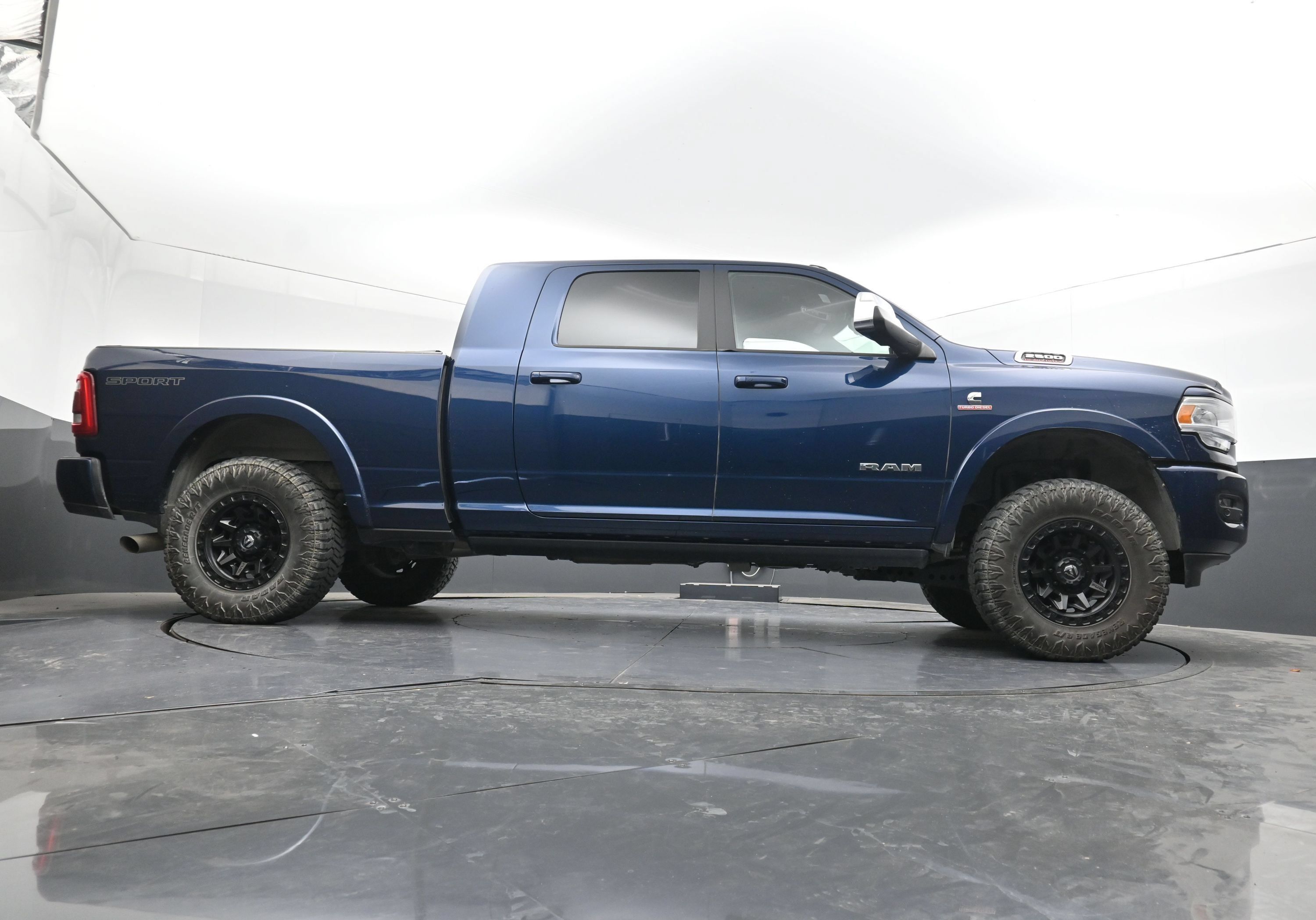 Used 2022 RAM 2500 Laramie AWD/4WD image 32