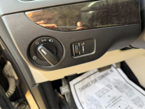 Used 2016 Dodge Grand Caravan American Value Package image 19