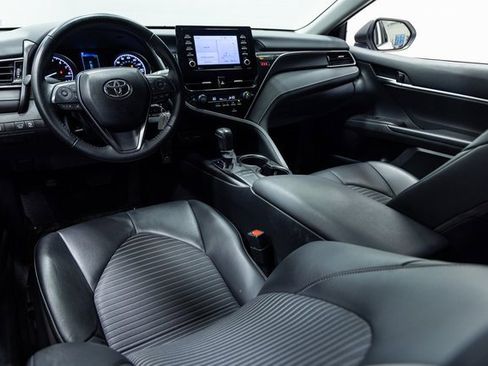 Used 2023 Toyota Camry SE image 20