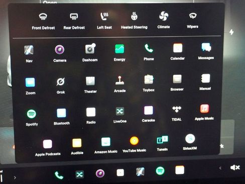 Used 2022 Tesla Model Y Performance image 16