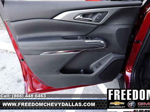 New 2026 Chevrolet Traverse LT w/ Driver Confidence Package image 40