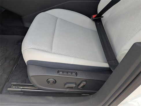 Used 2024 Volkswagen ID.4 S image 21