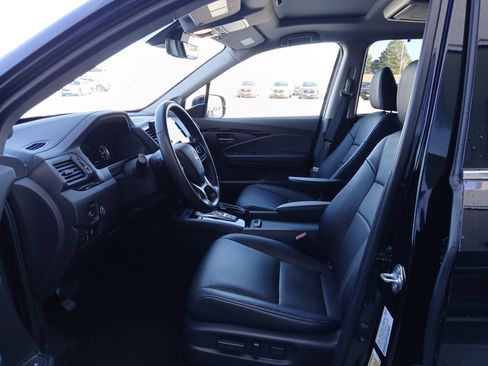 Used 2020 Honda Pilot Touring image 7