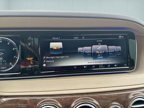 Used 2015 Mercedes-Benz S 550 4MATIC Sedan image 25