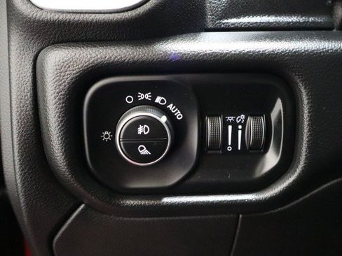Used 2019 RAM 2500 Laramie AWD/4WD image 35