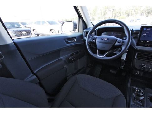 Certified 2025 Ford Maverick XL FWD image 11