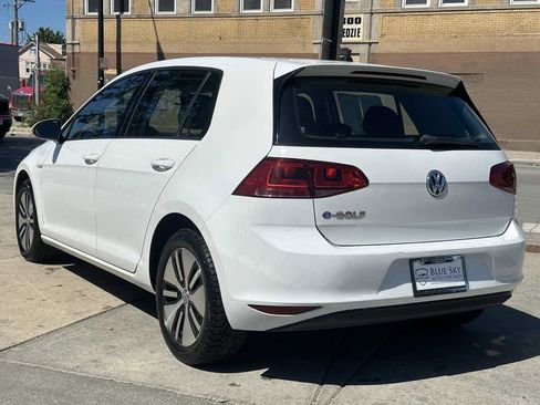 Used 2016 Volkswagen e-Golf SE FWD image 7