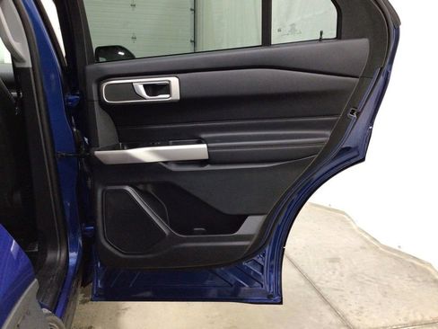 Used 2023 Ford Explorer XLT w/ Equipment Group 202A AWD/4WD image 30