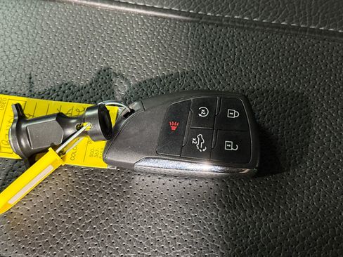 Used 2024 GMC Sierra 1500 Denali w/ Denali Reserve Package image 39