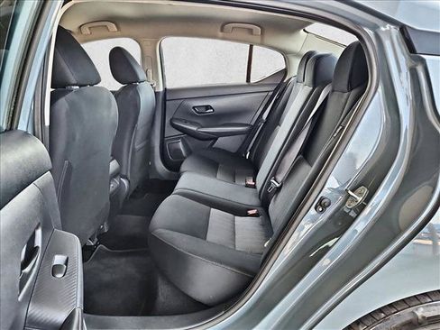 Used 2024 Nissan Sentra SV FWD image 18