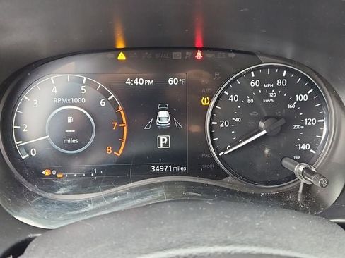 Used 2024 Nissan Kicks SR image 27