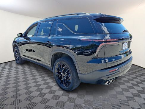 Used 2024 Chevrolet Traverse LT w/ Midnight/Sport Edition AWD/4WD image 4
