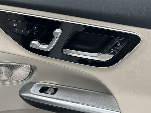 New 2026 Mercedes-Benz GLC 300 4MATIC image 19