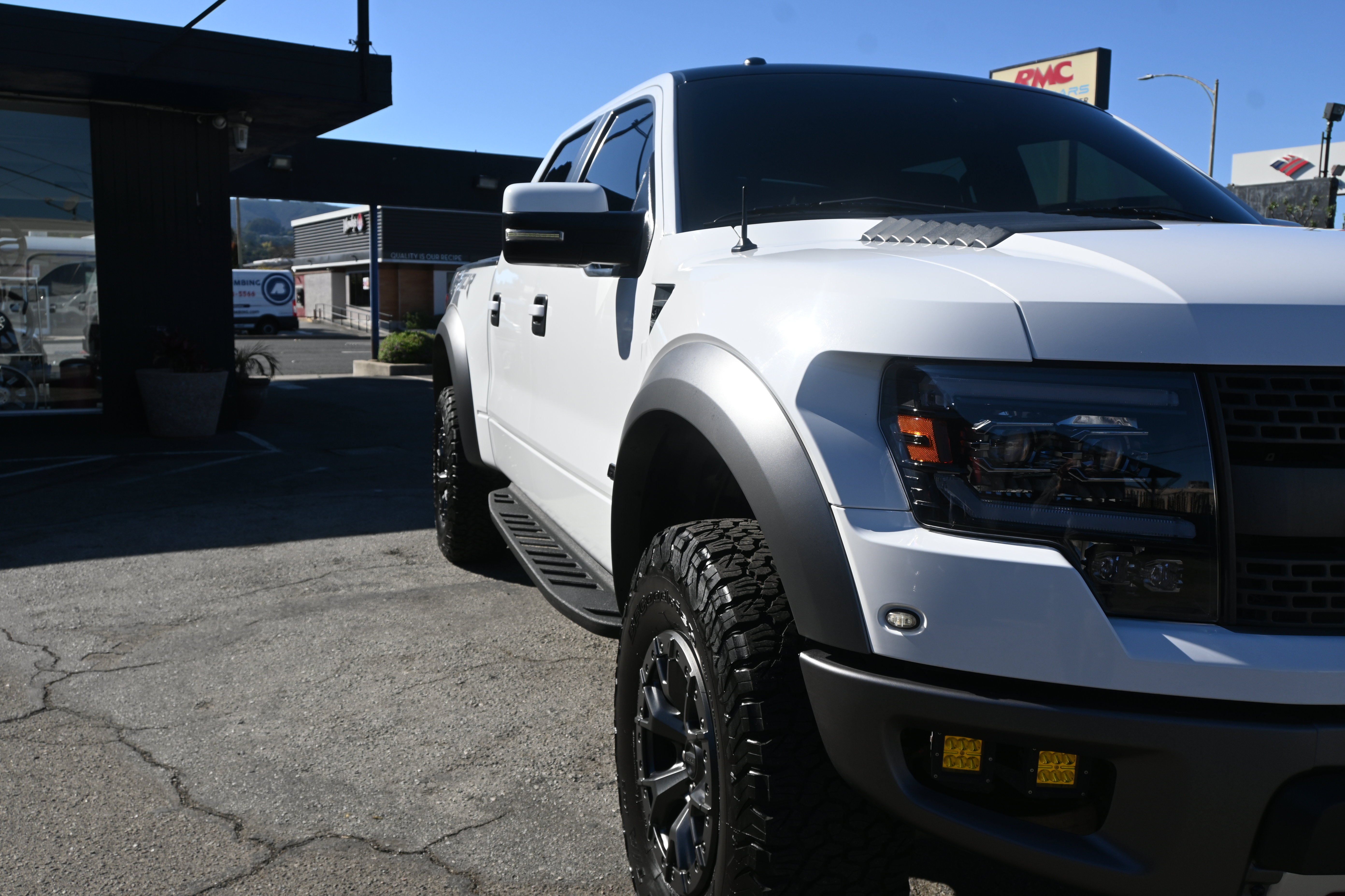 Used 2014 Ford F150 Raptor w/ Equipment Group 801A Luxury AWD/4WD image 18