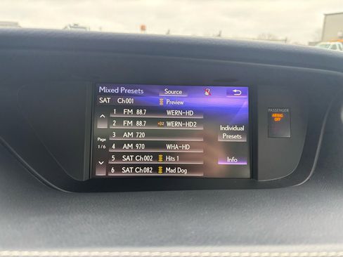 Used 2017 Lexus ES 300h image 20