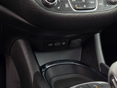 Used 2024 Chevrolet Malibu LT image 35