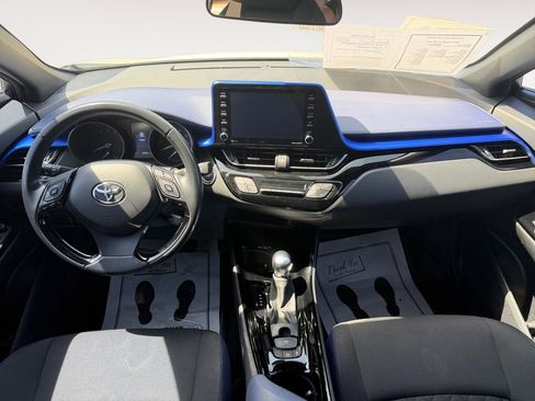 Used 2021 Toyota C-HR XLE image 20